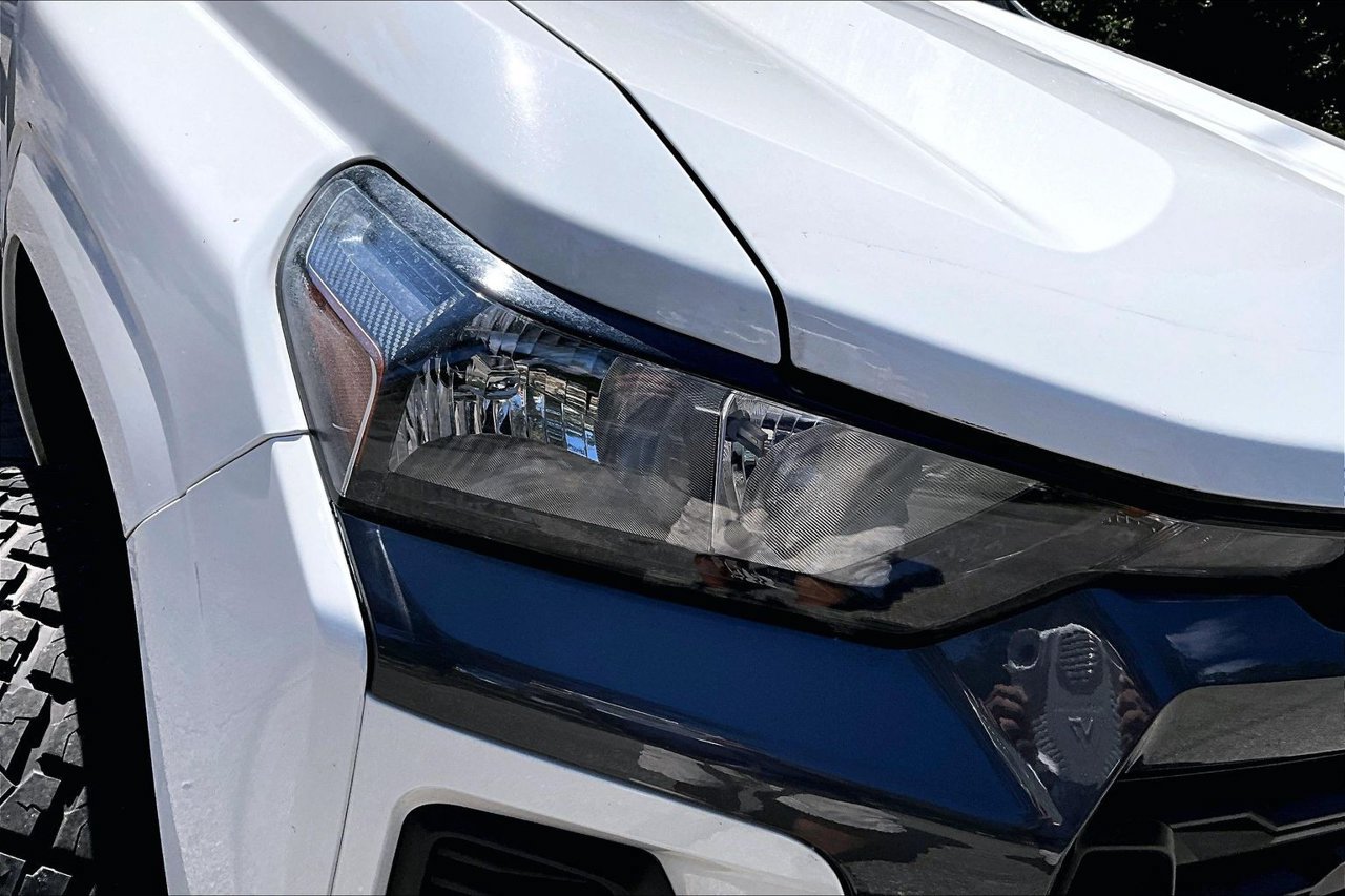 Used 2023 Chevrolet Colorado LT RWD image 33