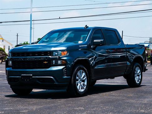 Used 2019 Chevrolet Silverado 1500 Custom w/ Infotainment Package RWD image 4