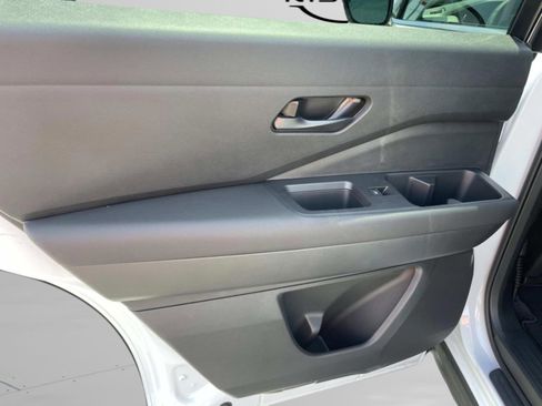 New 2026 Nissan Pathfinder SV FWD image 12