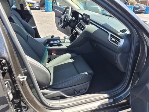 Used 2026 Genesis G70 2.5T AWD/4WD image 23