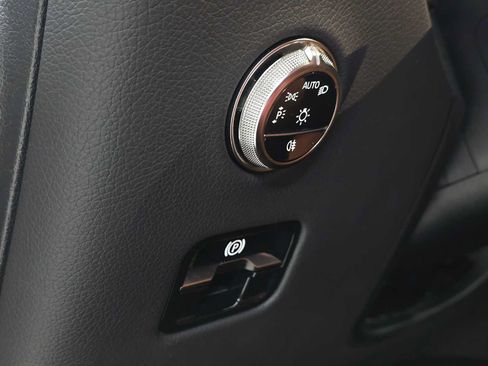 Certified 2026 Mercedes-Benz GLC 300 4MATIC image 25