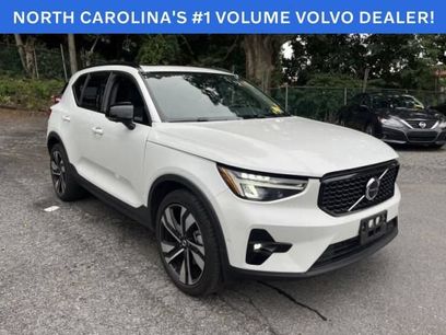 Used 2024 Volvo XC40 B5 Plus w/ Protection Package Premier