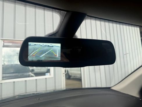 Used 2019 Dodge Journey SE w/ Connectivity Group FWD image 12