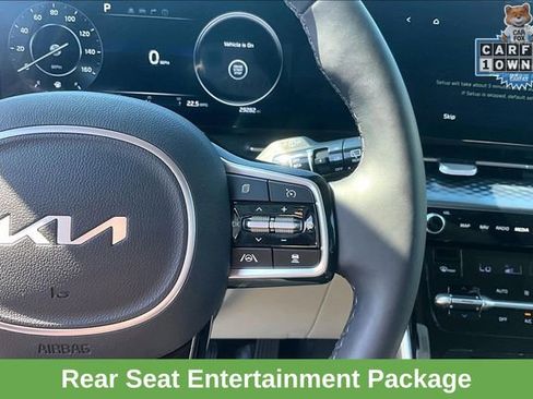 Used 2024 Kia Carnival SX Prestige FWD image 17
