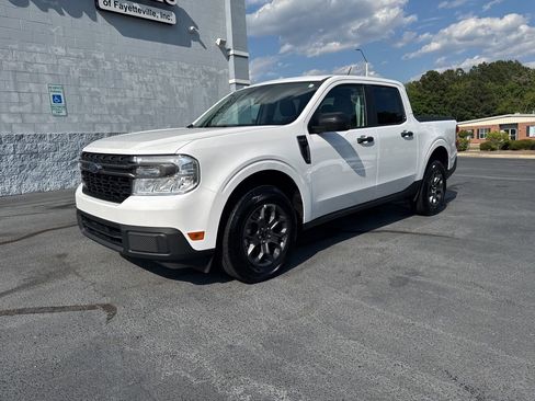 Used 2024 Ford Maverick XLT image 3