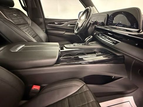 Used 2023 Cadillac Escalade V AWD/4WD image 51