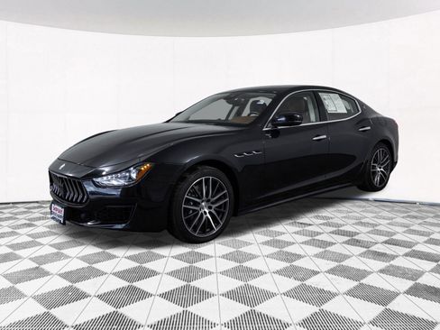 Used 2018 Maserati Ghibli S Q4 AWD/4WD image 13