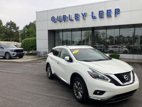 Used 2018 Nissan Murano SL w/ Cargo Package AWD/4WD image 2