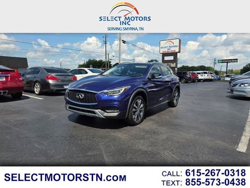 Used 2017 INFINITI QX30 Premium w/ Navigation Package AWD/4WD image 1