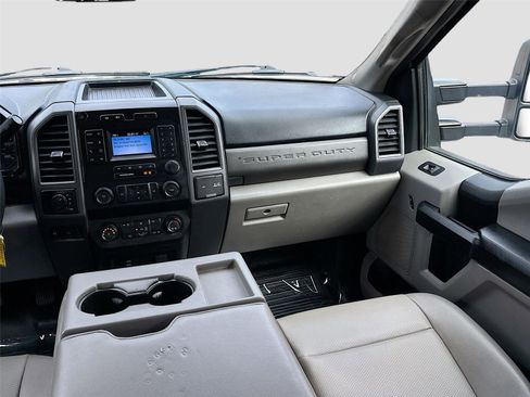Used 2020 Ford F350 XL w/ Power Equipment Group image 21