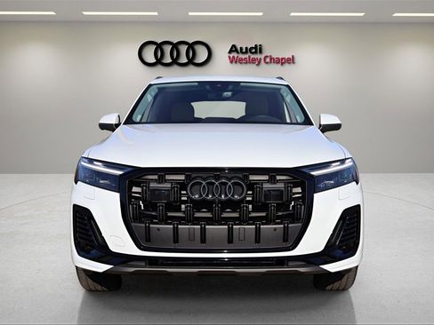 Used 2025 Audi Q7 2.0T Premium Plus w/ Premium Plus Package image 8