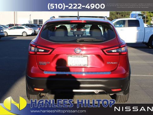 Used 2022 Nissan Rogue Sport SV image 8