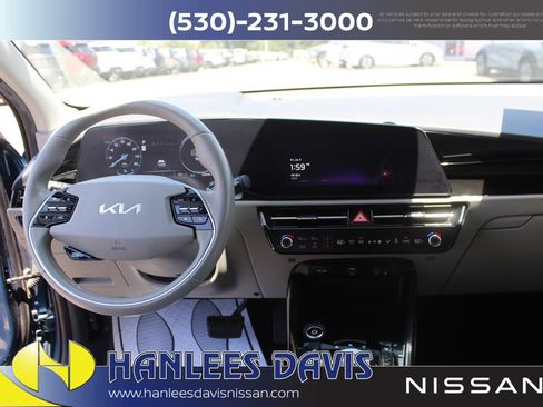 Used 2023 Kia Niro Wind FWD image 18