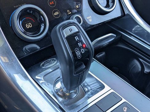 Used 2020 Land Rover Range Rover Sport HSE image 26