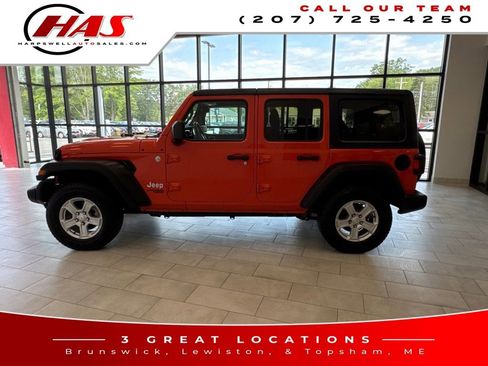 Used 2020 Jeep Wrangler Unlimited Sport S image 2