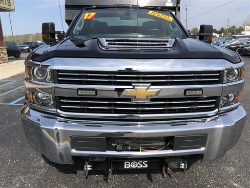 Used 2017 Chevrolet Silverado 3500 W/T w/ WT Convenience Package image 7
