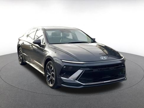 Used 2025 Hyundai Sonata SEL image 3