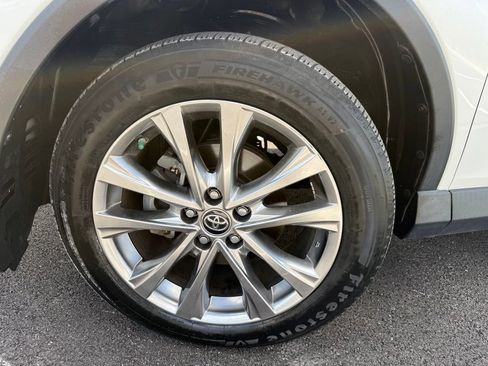 Used 2016 Toyota RAV4 Limited w/ Advanced Technology Package AWD/4WD image 9