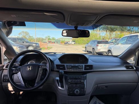 Used 2011 Honda Odyssey Touring Elite image 8
