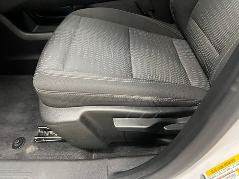 Used 2025 Chevrolet Equinox LT FWD image 27