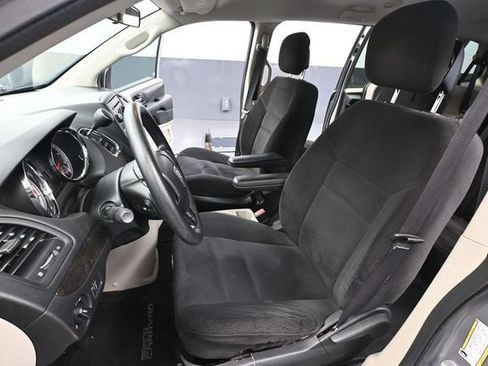 Used 2014 Dodge Grand Caravan SE w/ Quick Order Package 29E SE FWD image 22