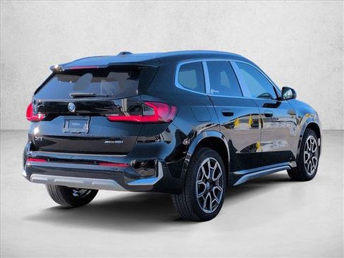 Used 2026 BMW X1 xDrive28i w/ Technology Package AWD/4WD image 2
