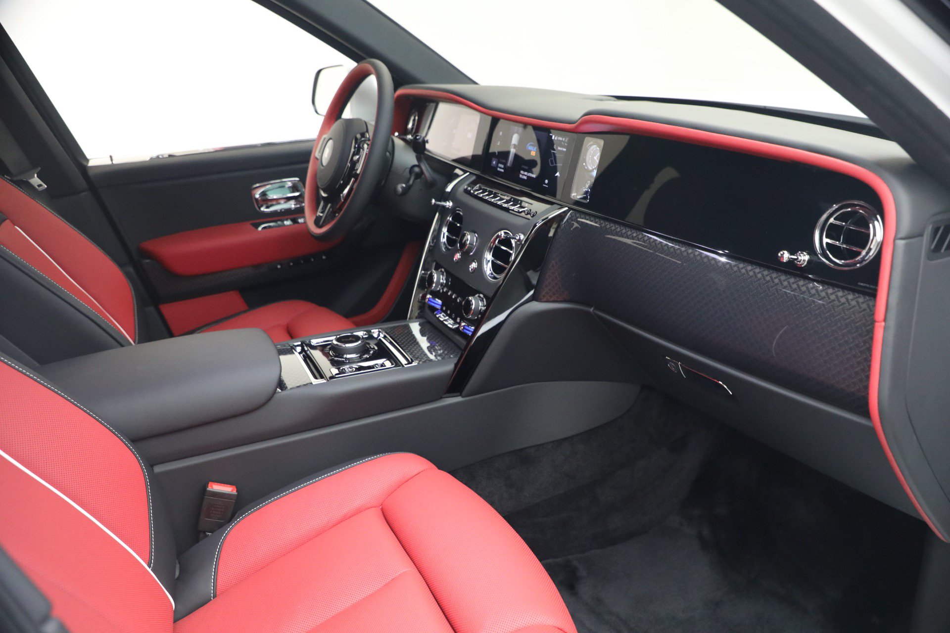 New 2027 Rolls-Royce Cullinan Black Badge AWD/4WD image 18