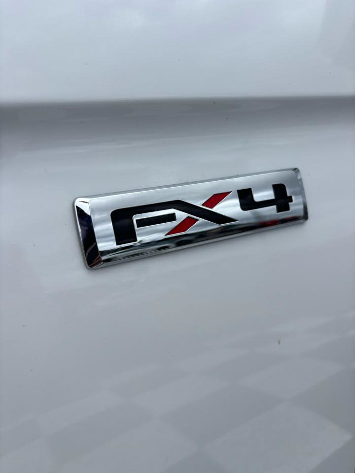 Used 2021 Ford Expedition XLT w/ FX4 Off-Road Package AWD/4WD image 6