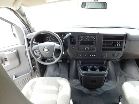 Used 2021 Chevrolet Express 3500 LS RWD image 12
