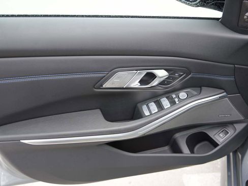 Used 2025 BMW M340i w/ Premium Package image 11