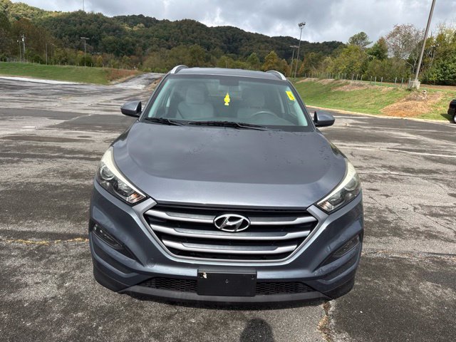 Used 2017 Hyundai Tucson SE w/ SE Popular Package 02 AWD/4WD image 3