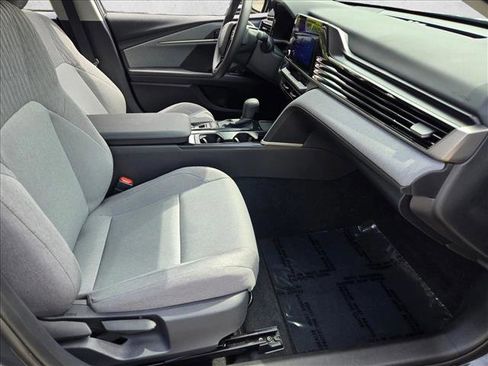 Used 2025 Toyota Camry LE FWD image 19