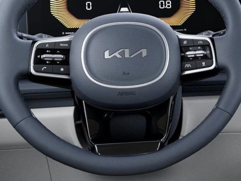 New 2026 Kia Carnival EX FWD image 22