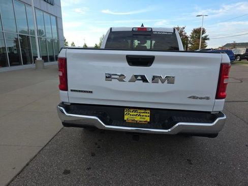 Certified 2025 RAM 1500 Big Horn AWD/4WD image 6