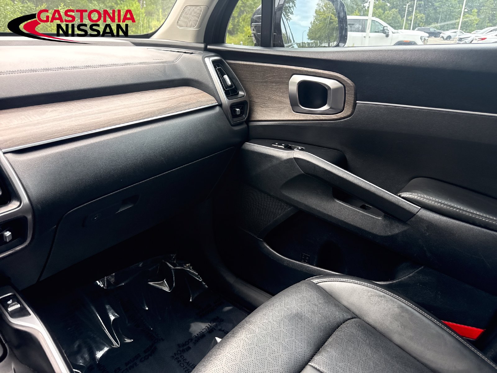 Used 2023 Kia Sorento EX w/ Panoramic Sunroof Package FWD image 18