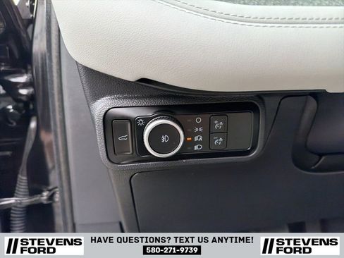 Used 2025 Ford Explorer Platinum w/ Ultimate Package image 23