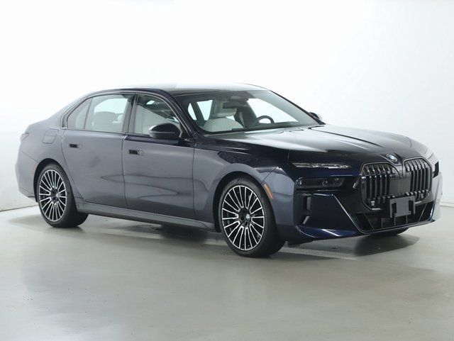 Used 2026 BMW 740i xDrive AWD/4WD image 10