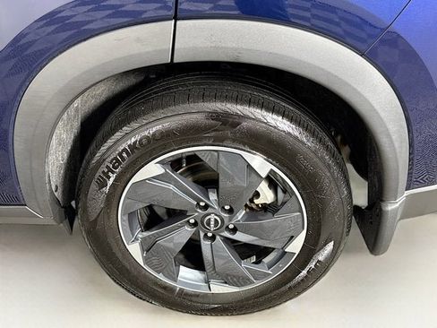 Certified 2025 Nissan Rogue SV image 29