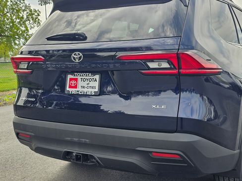 New 2026 Toyota Grand Highlander XLE AWD/4WD image 8