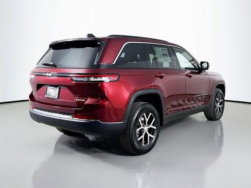 New 2025 Jeep Grand Cherokee Limited image 7
