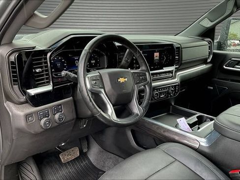 Used 2024 Chevrolet Silverado 2500 LTZ w/ LTZ Plus Package AWD/4WD image 18