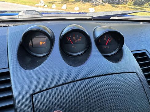 Used 2007 Nissan 350Z Touring image 38