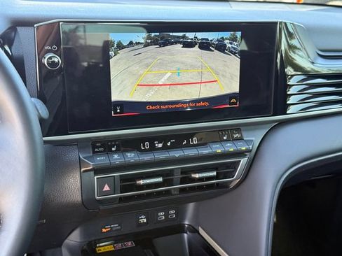 Used 2025 Toyota Camry XSE FWD image 16