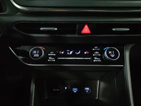 Used 2022 Hyundai Sonata SEL Plus w/ Preferred Accessory Package image 29