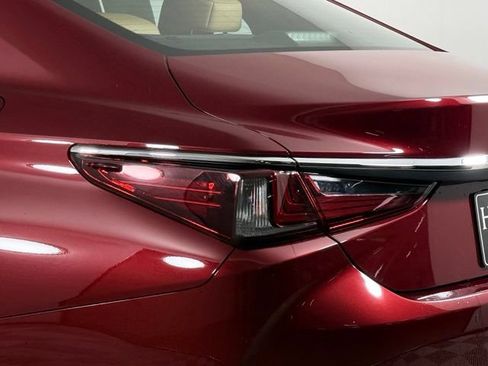 Certified 2025 Lexus ES 350 w/ Premium Package FWD image 17