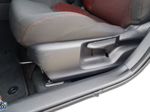 Used 2025 Toyota Corolla SE FWD image 13