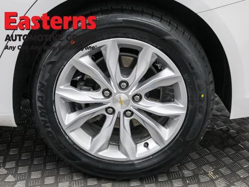 Used 2024 Chevrolet Malibu LT image 32