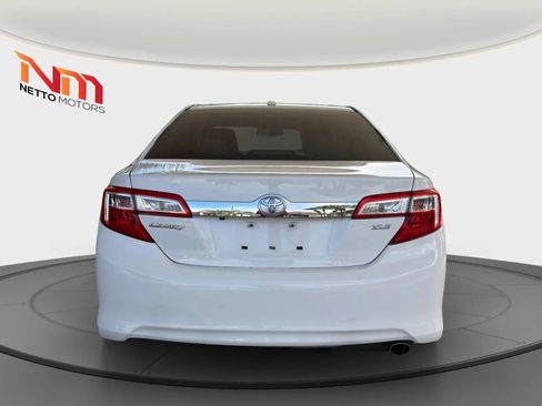 Used 2014 Toyota Camry XLE FWD image 4