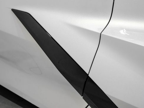 Used 2021 Chevrolet Corvette Stingray 2LT w/ Battery Protection Package image 29