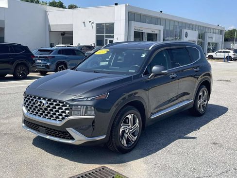 Used 2022 Hyundai Santa Fe SEL w/ Convenience Package FWD image 3